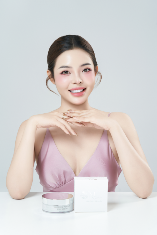 Lan Chi – Modern Workwear Concept