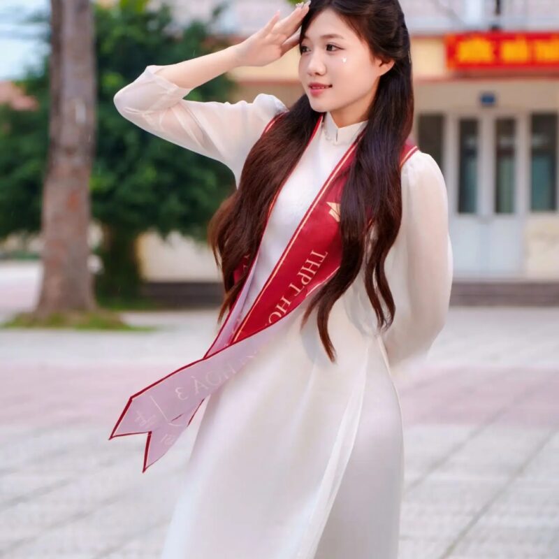 Concept “Moments of Youth” – Những Khoảnh Khắc Thanh Xuân