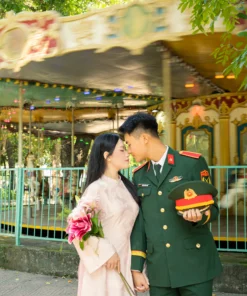 Concept “Forever in Green” – Tình Yêu Bền Bỉ Dưới Màu Áo Lính 💚