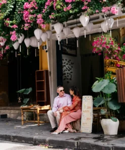 Concept “Áo Dài & Sunshine” – Vẻ Đẹp Truyền Thống Gặp Gỡ Năng Lượng Tươi Mới 🌼