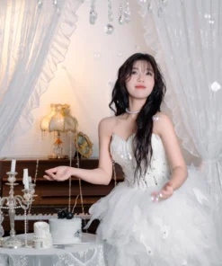 Alternative view of Concept “Sweet Birthday Light” – Sinh Nhật Ngọt Ngào Với Sự Rạng Rỡ Dịu Dàng 🎈