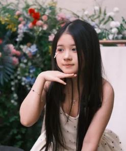 Concept “Pure Bloom” – Đóa Hoa Trong Trẻo Khẽ Nở Giữa Ánh Sáng Dịu Dàng 🌸