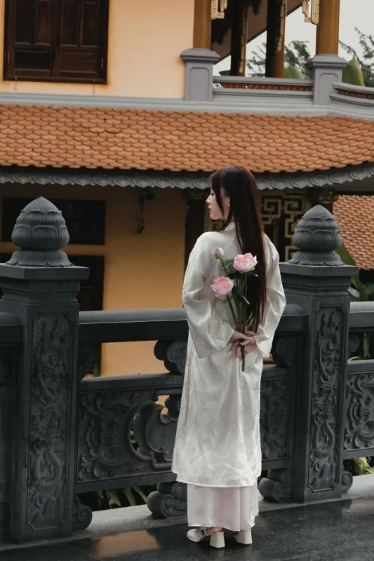 Concept “Wild Bloom” – Sắc Hoa Tự Do Nở Rộ Giữa Thiên Nhiên Hoang Dã